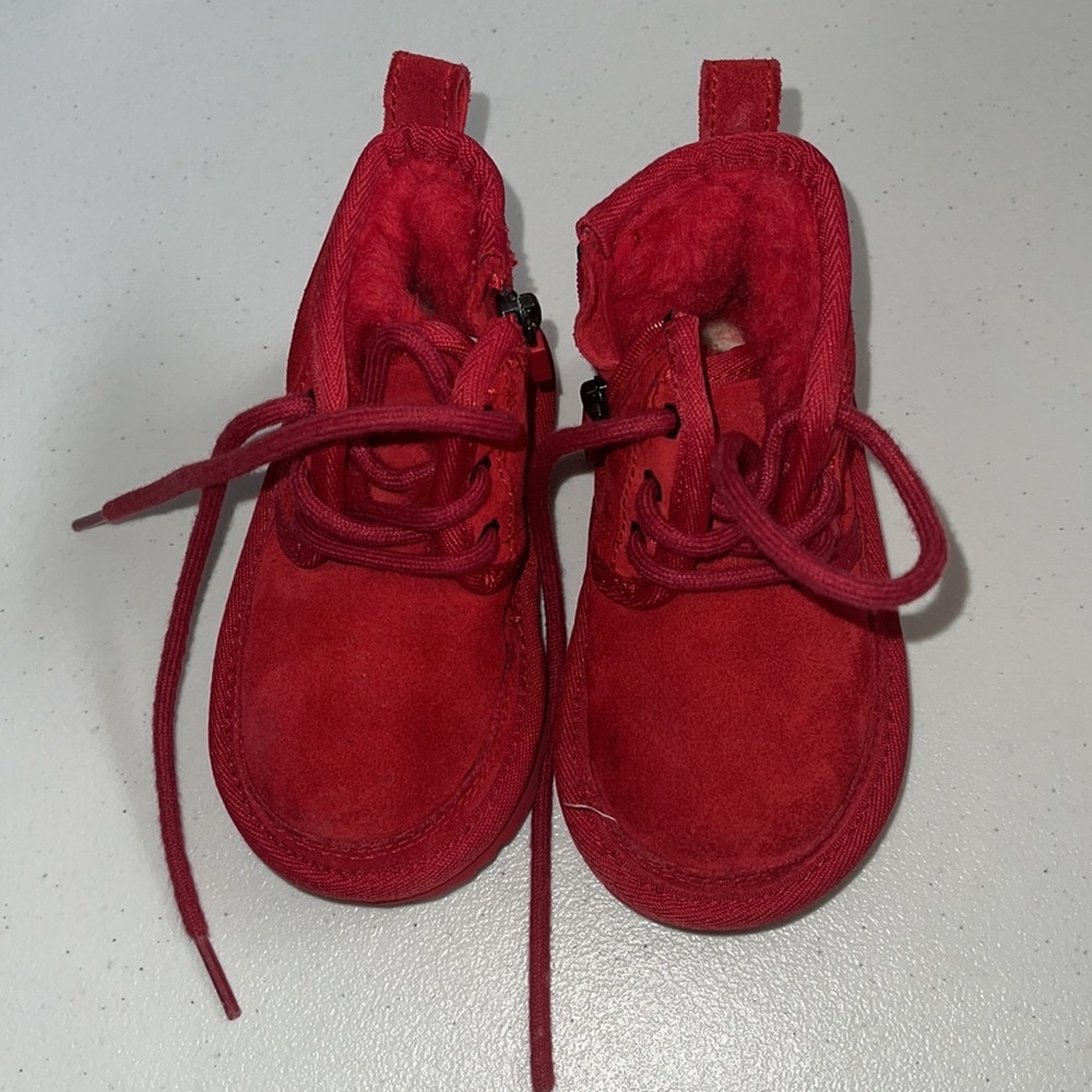 Kids' Ugg Neumel II Suede Water Resistant Booties Infant Boy Girl Size 6 Fall - Picture 3 of 4